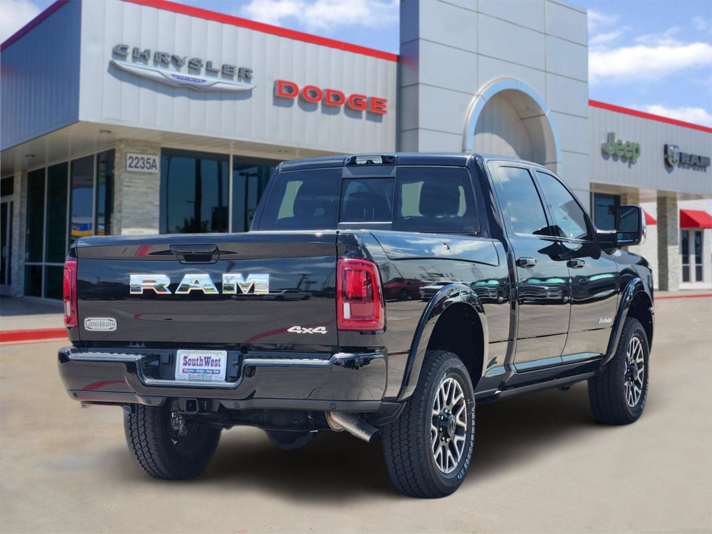 New 2026 RAM 2500 Limited AWD/4WD image 5