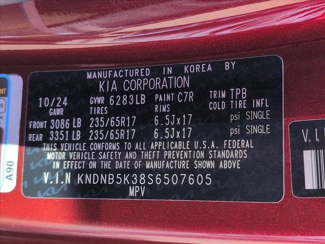 Used 2025 Kia Carnival image 25