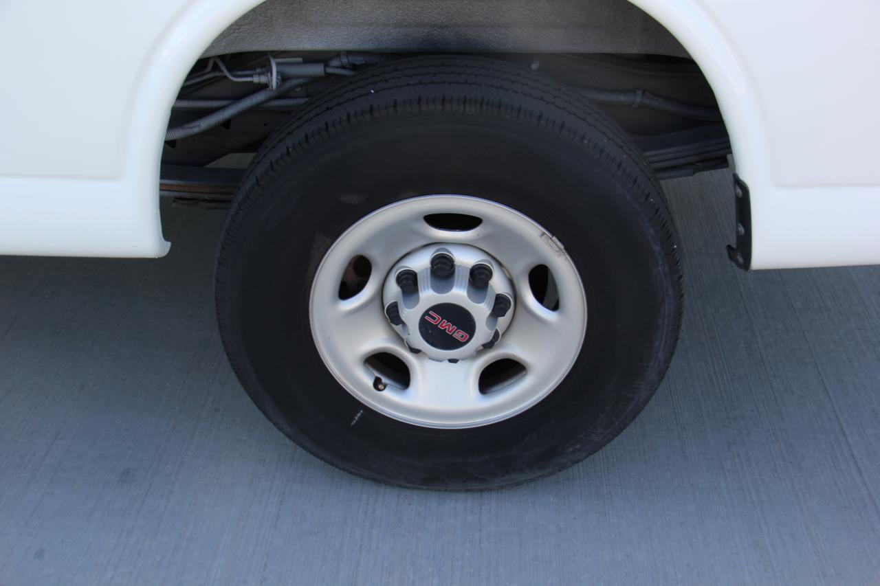 Used 2023 GMC Savana 2500 Extended w/ Driver Convenience Package image 18