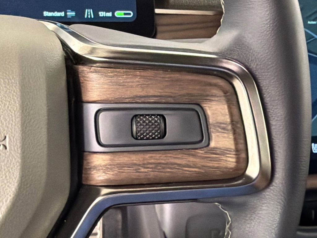 Used 2023 Rivian R1S Adventure image 28