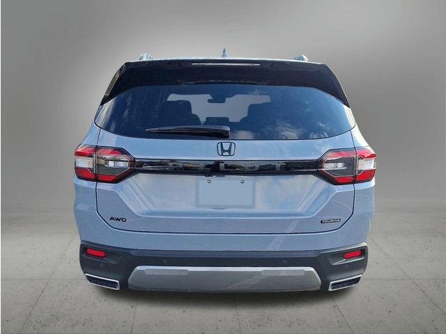 New 2026 Honda Pilot Touring image 3
