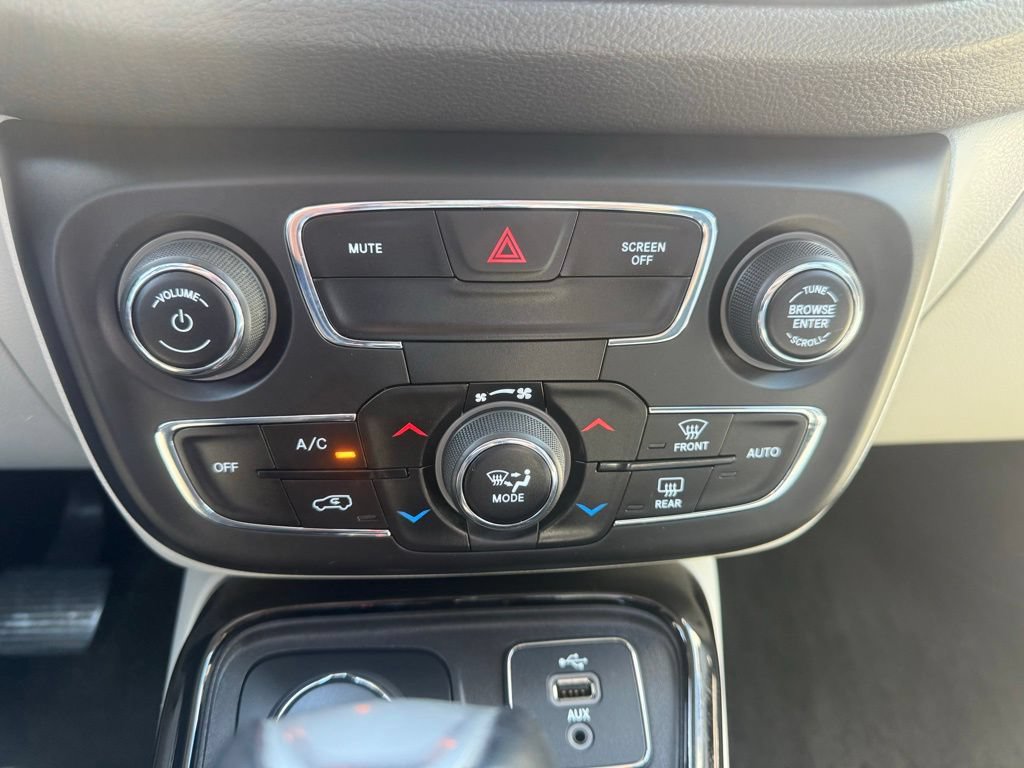 Used 2018 Jeep Compass Limited w/ Navigation Group AWD/4WD image 22