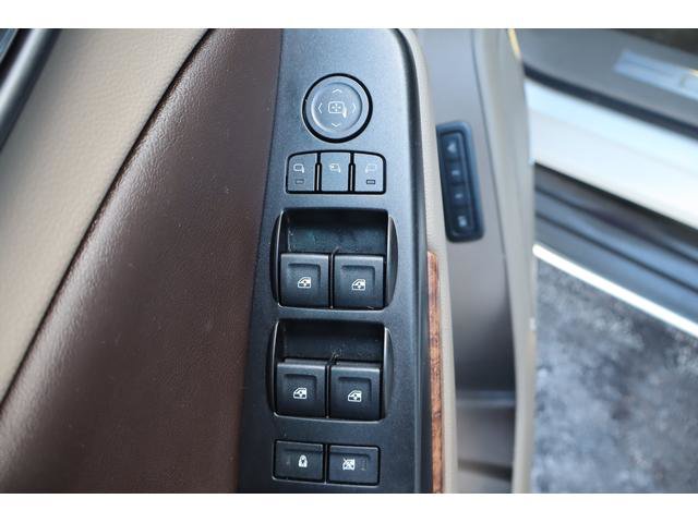 Used 2015 Chevrolet Tahoe LTZ image 12