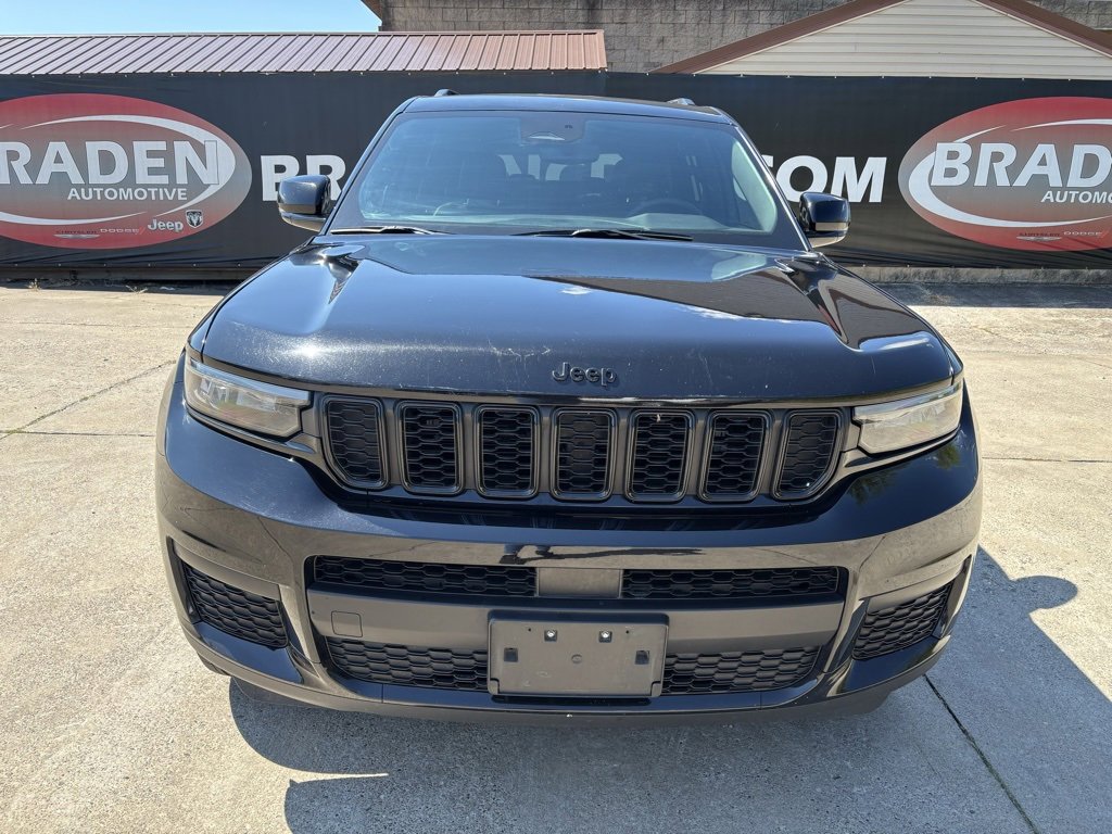 Used 2024 Jeep Grand Cherokee L Laredo image 2