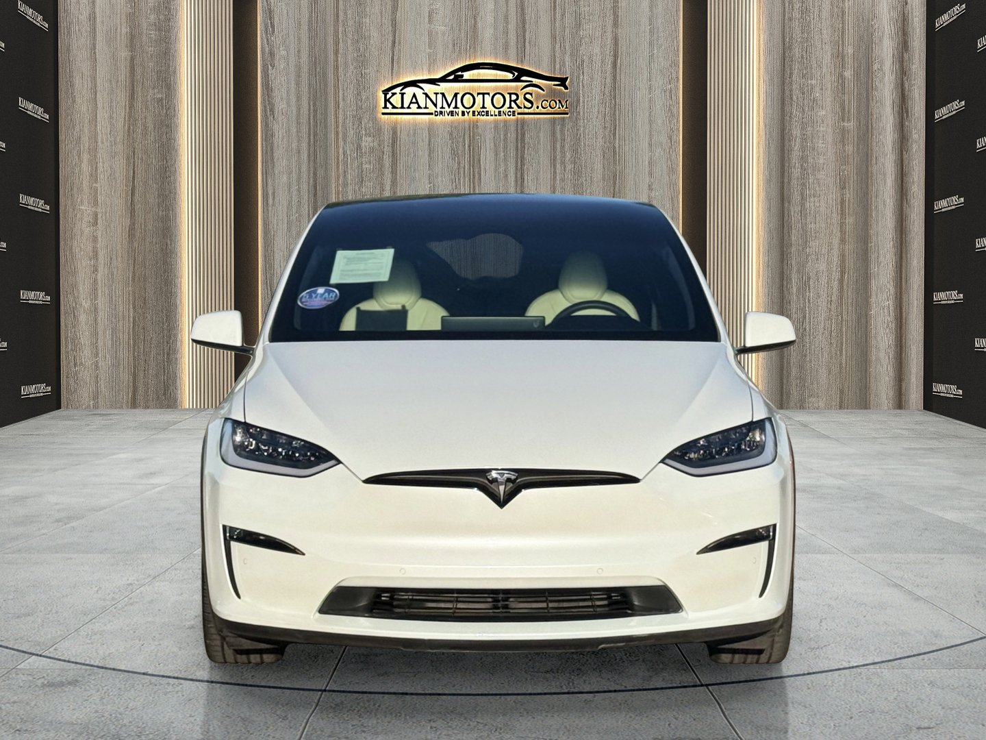 Used 2022 Tesla Model X image 2