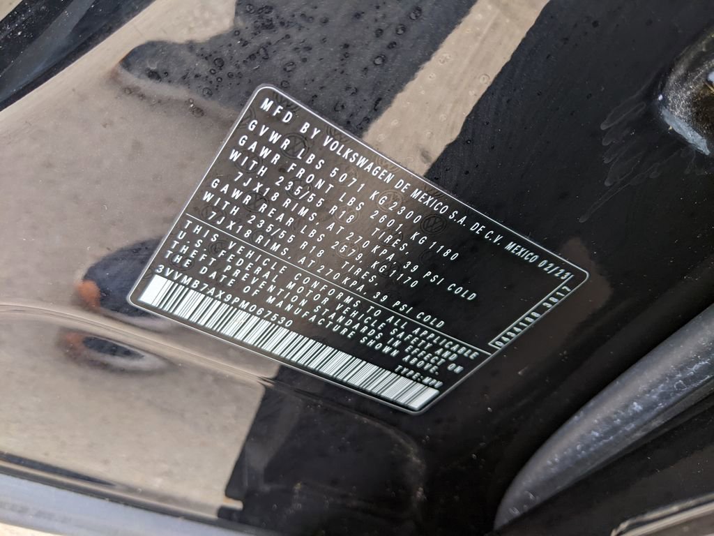 Used 2023 Volkswagen Tiguan SE image 30