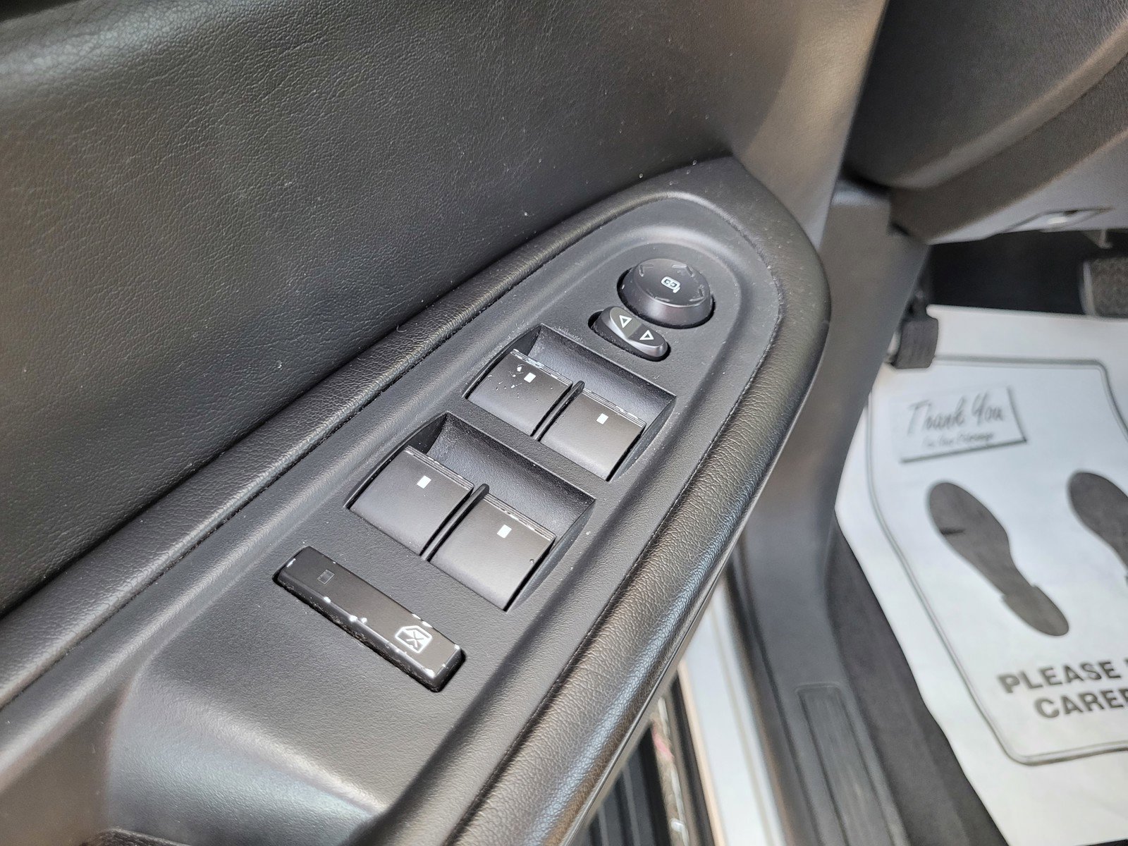 Used 2017 Chevrolet Traverse LT w/ LPO, 'HIT The Road' Package FWD image 26