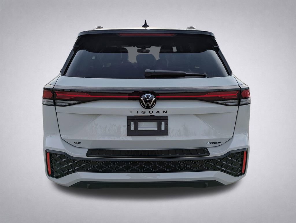New 2026 Volkswagen Tiguan SE R-Line image 4
