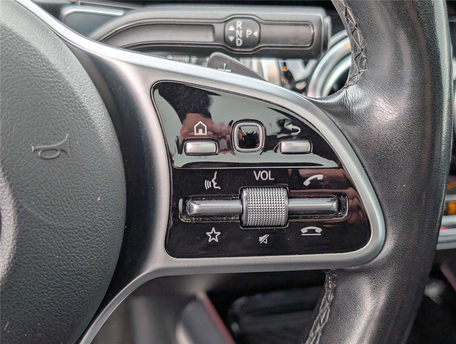 Used 2021 Mercedes-Benz GLB 250 4MATIC image 23