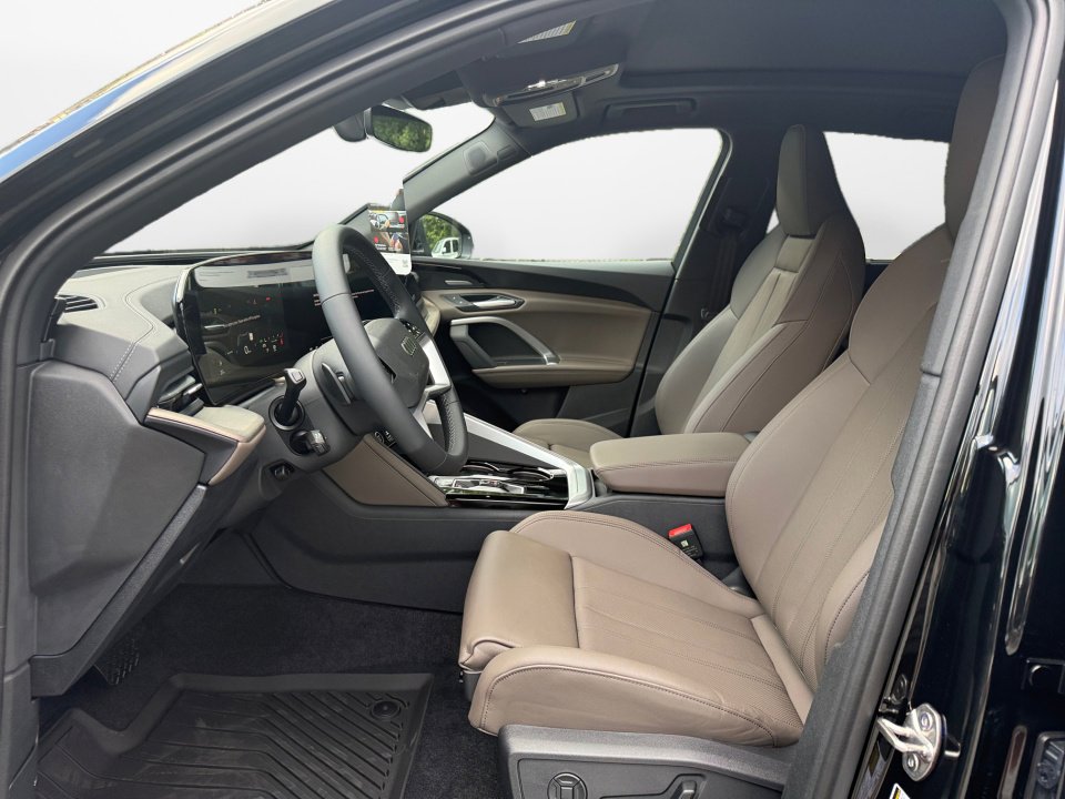 New 2025 Audi Q5 Premium Plus image 8