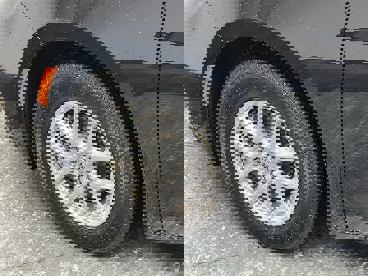 Used 2024 Chrysler Pacifica Touring-L image 32