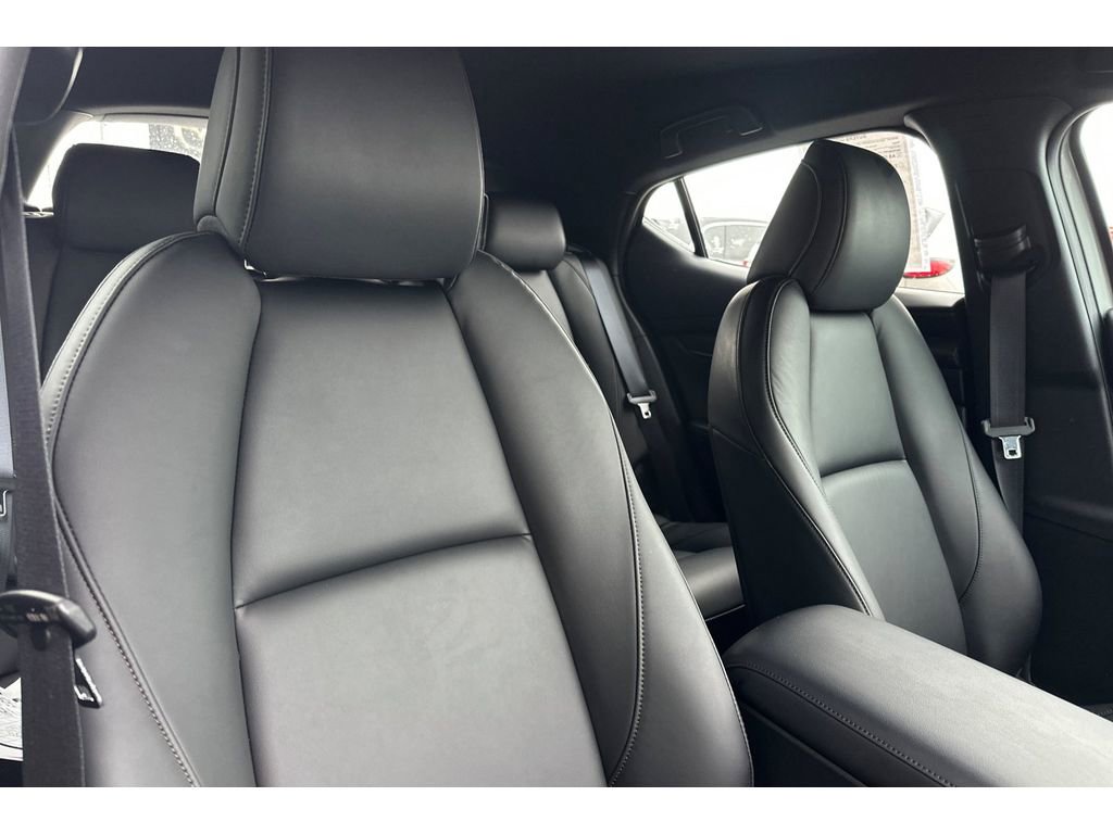 Certified 2025 MAZDA MAZDA3 s Sport image 18