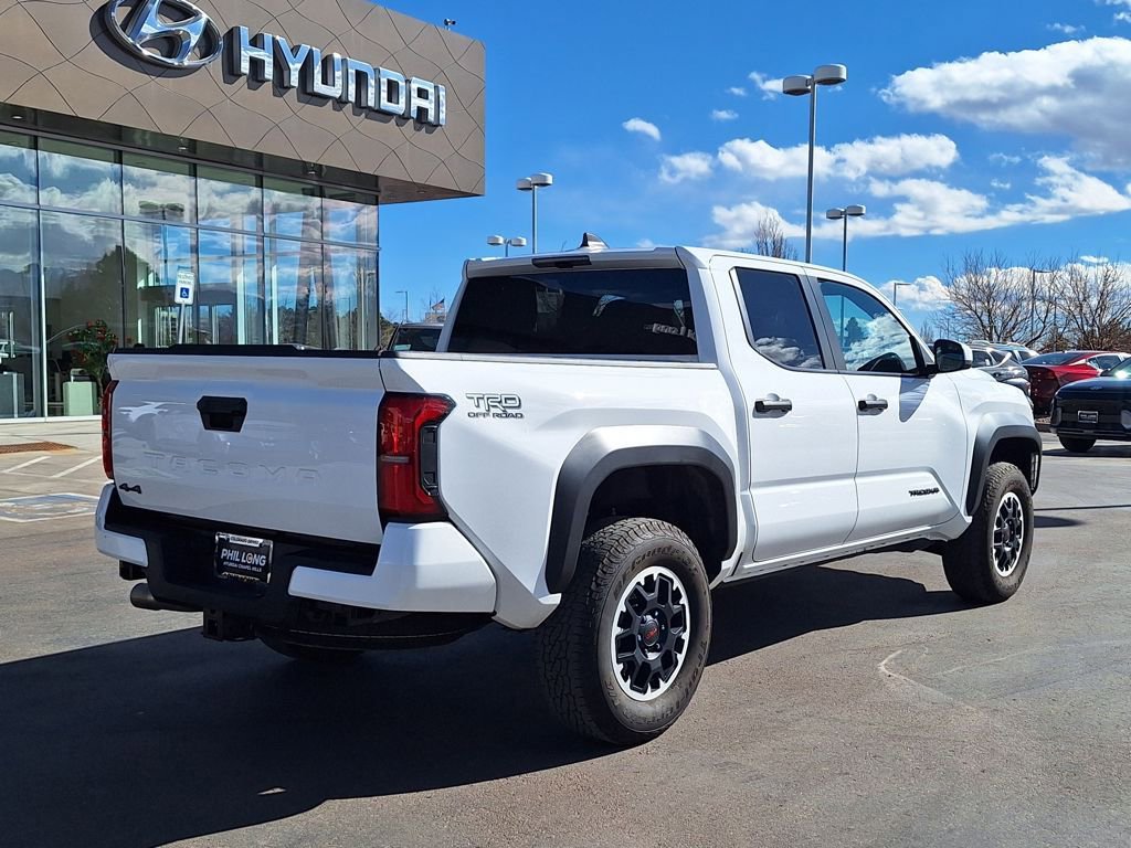 Used 2024 Toyota Tacoma TRD Off-Road image 3