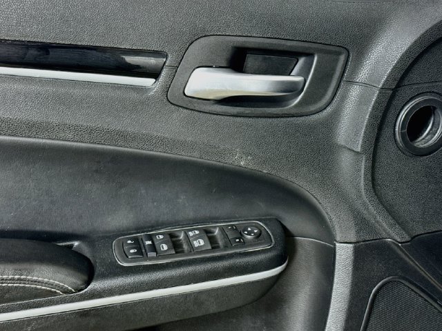 Used 2020 Chrysler 300 S RWD image 23