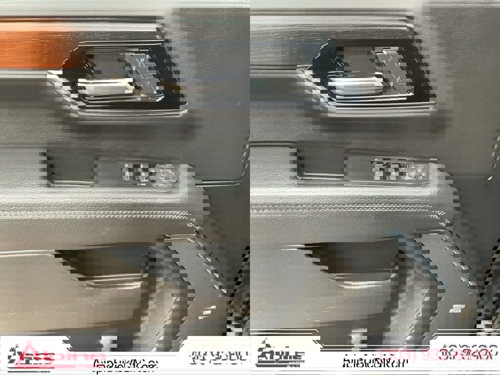 Used 2025 GMC Yukon XL Denali image 19