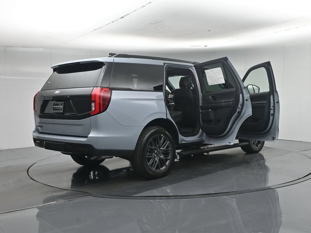 New 2027 Ford Expedition Platinum w/ Stealth Appearance Package AWD/4WD image 34