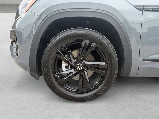 Used 2025 Volkswagen Atlas Cross Sport SEL R-Line AWD/4WD image 23