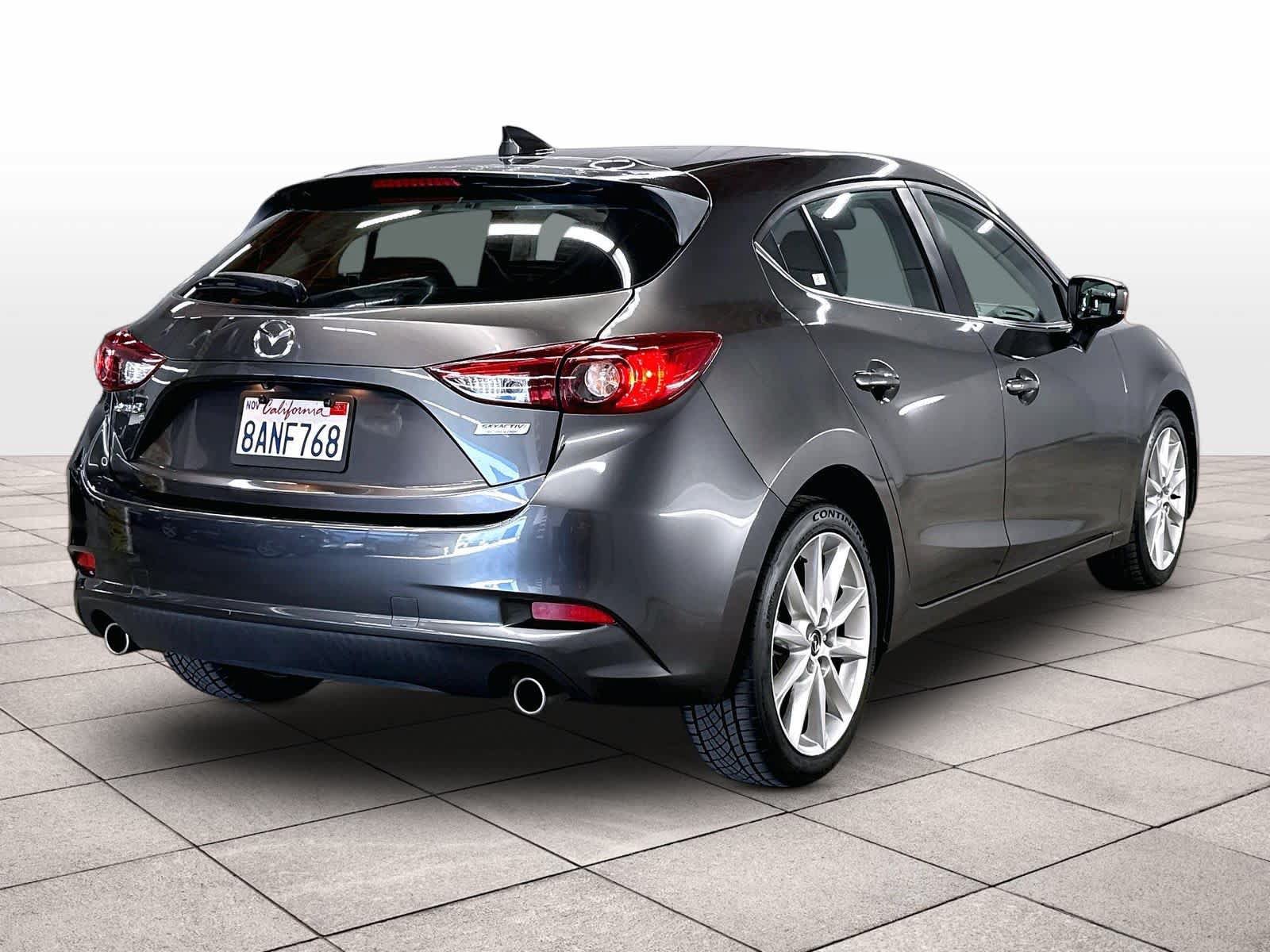 Used 2017 MAZDA MAZDA3 Grand Touring FWD image 14