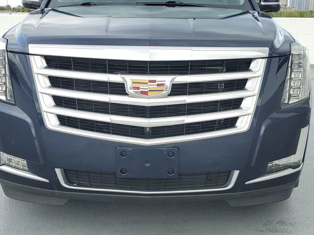 Used 2017 Cadillac Escalade Luxury image 9