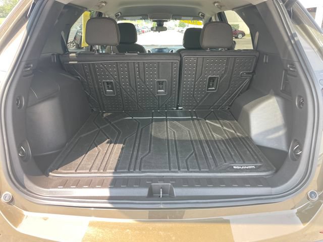 Used 2023 Chevrolet Equinox LT AWD/4WD image 32