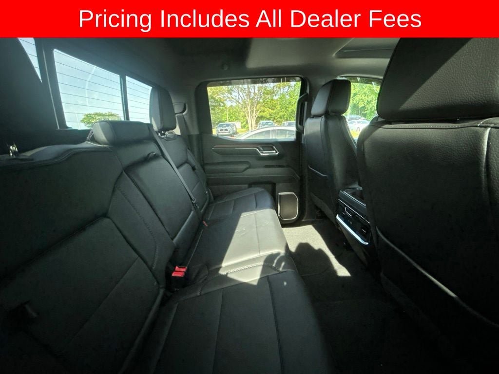 Used 2024 GMC Sierra 1500 Denali w/ Technology Package AWD/4WD image 5
