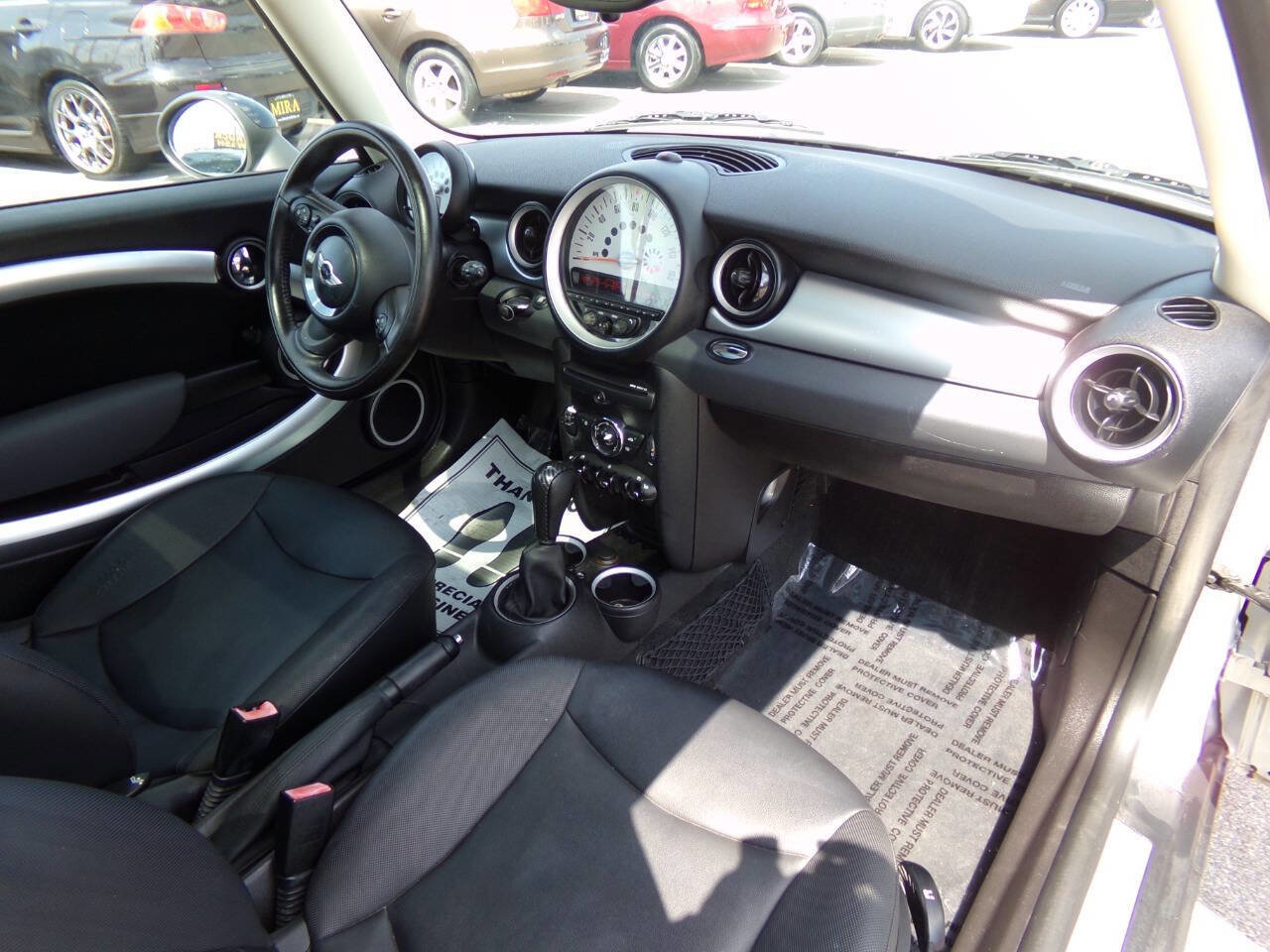 Used 2011 MINI Cooper Hardtop image 17