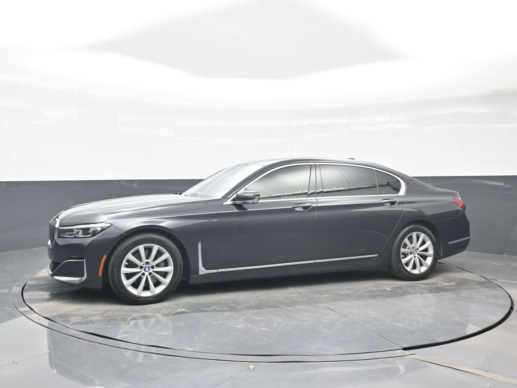 Used 2021 BMW 740i w/ Premium Package RWD image 2