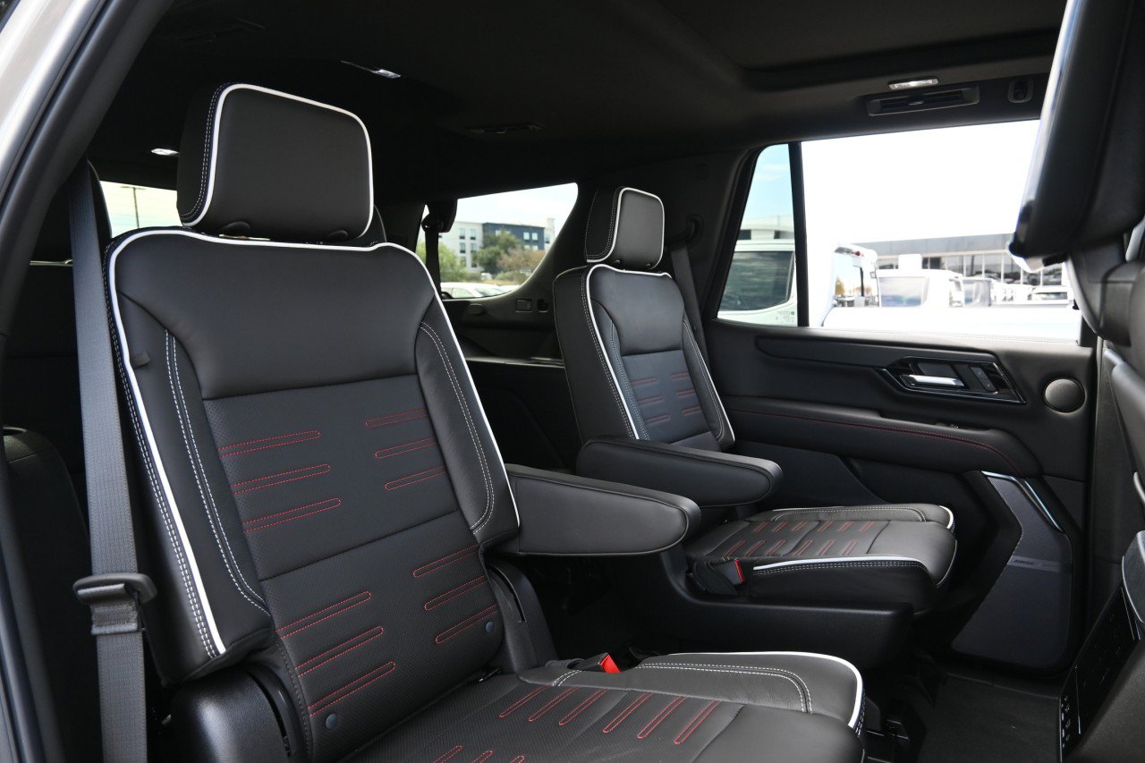 New 2027 GMC Yukon AT4 Ultimate AWD/4WD image 24