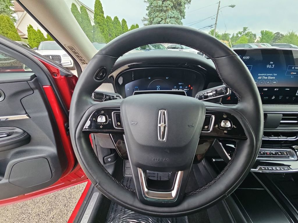 Used 2023 Lincoln Corsair AWD w/ Equipment Group 102A image 11