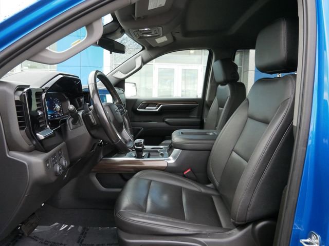 Used 2022 Chevrolet Silverado 1500 LT Trail Boss w/ Convenience Package II image 7