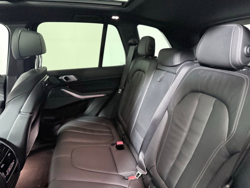 Used 2021 BMW X5 xDrive40i w/ Premium Package AWD/4WD image 24