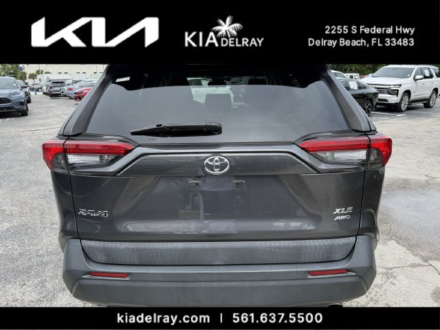 Used 2019 Toyota RAV4 XLE w/ Convenience Package AWD/4WD image 4