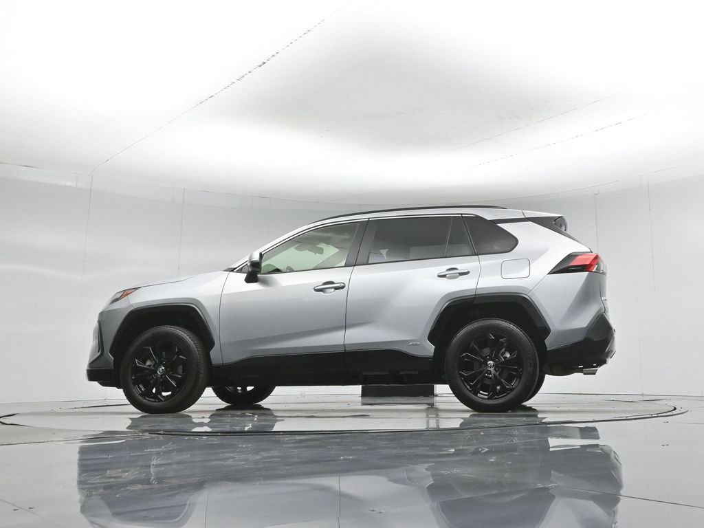 Used 2025 Toyota RAV4 SE AWD/4WD image 55