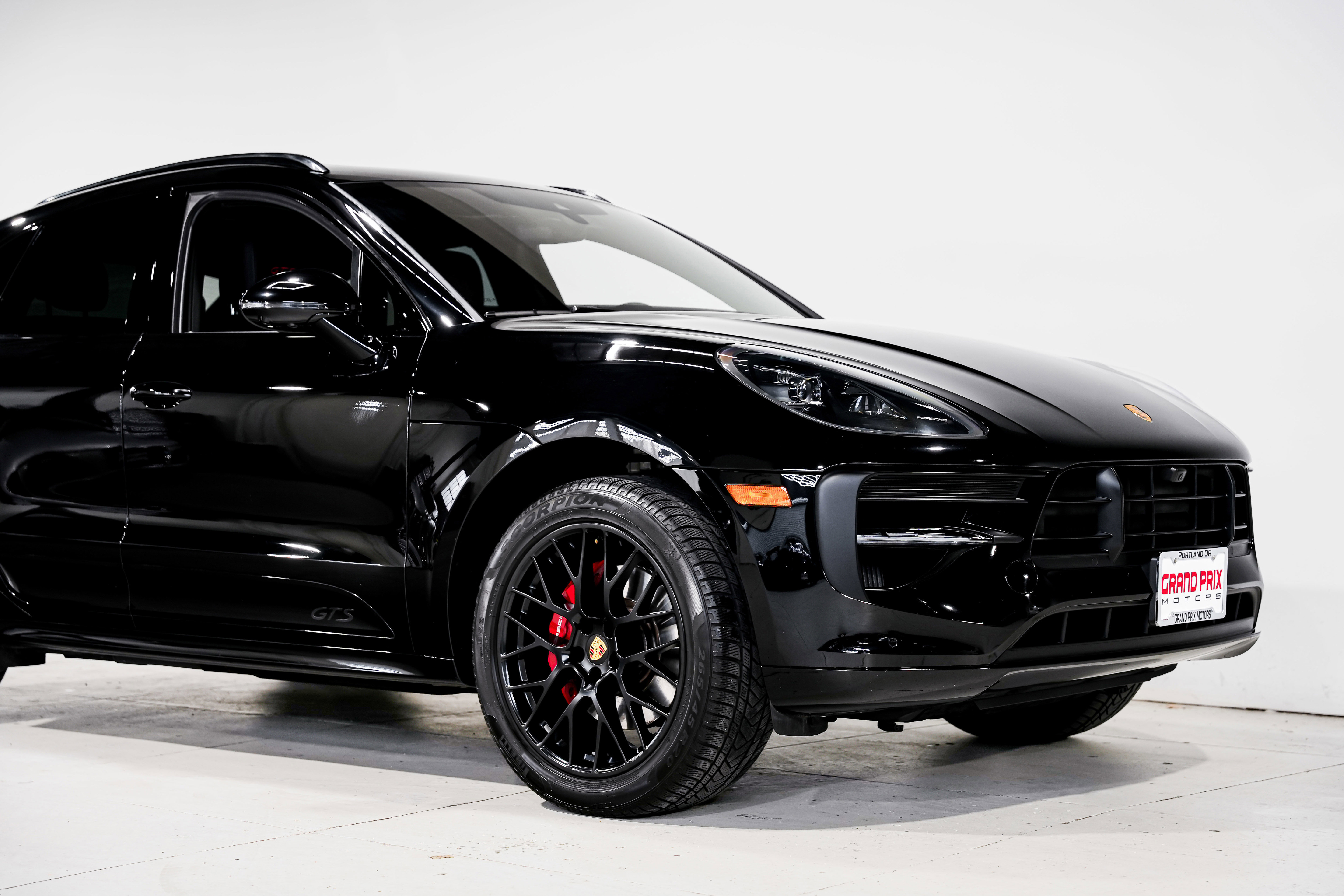 Used 2021 Porsche Macan GTS image 45