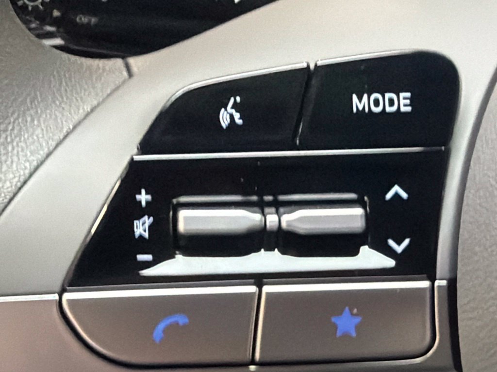 New 2026 Hyundai Elantra SE FWD image 20