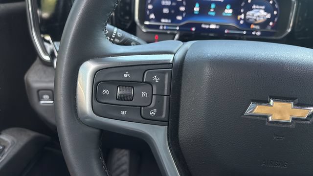 Used 2025 Chevrolet Silverado 1500 LT AWD/4WD image 18