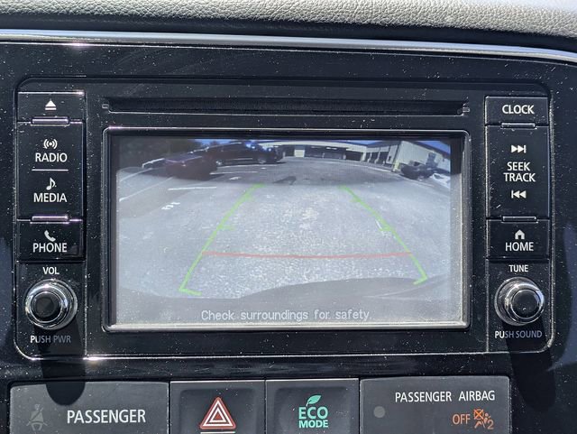 Used 2017 Mitsubishi Outlander ES image 20