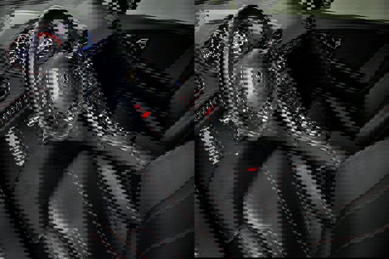 Used 2015 Lamborghini Huracan LP 610-4 image 23