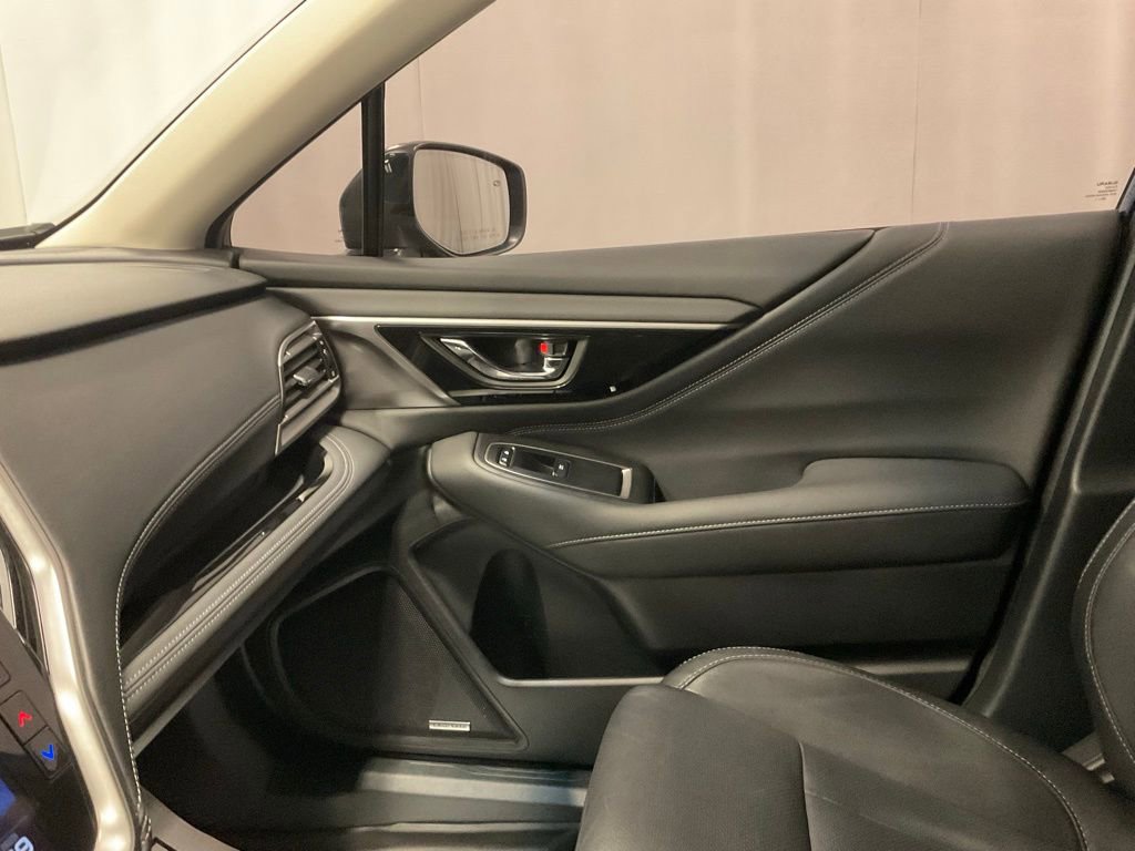 Used 2021 Subaru Outback Limited image 23