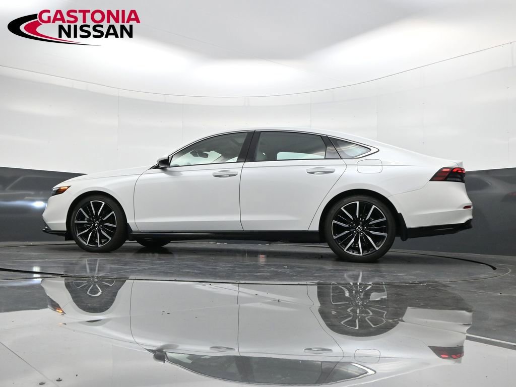 Used 2024 Honda Accord Touring image 37