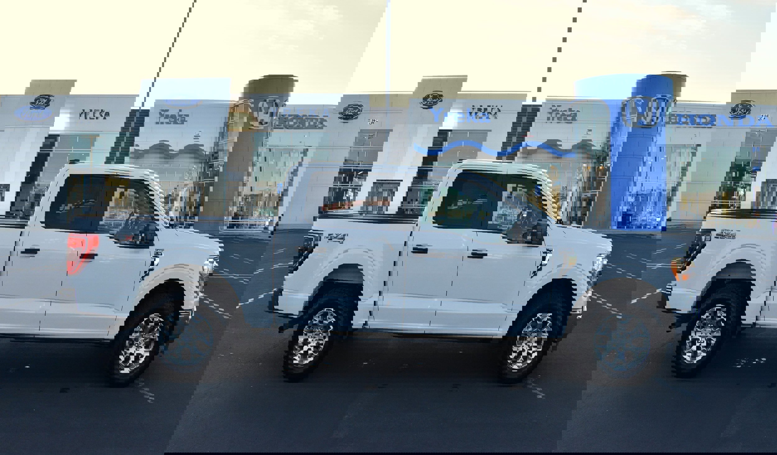 Used 2021 Ford F150 XLT w/ Trailer Tow Package