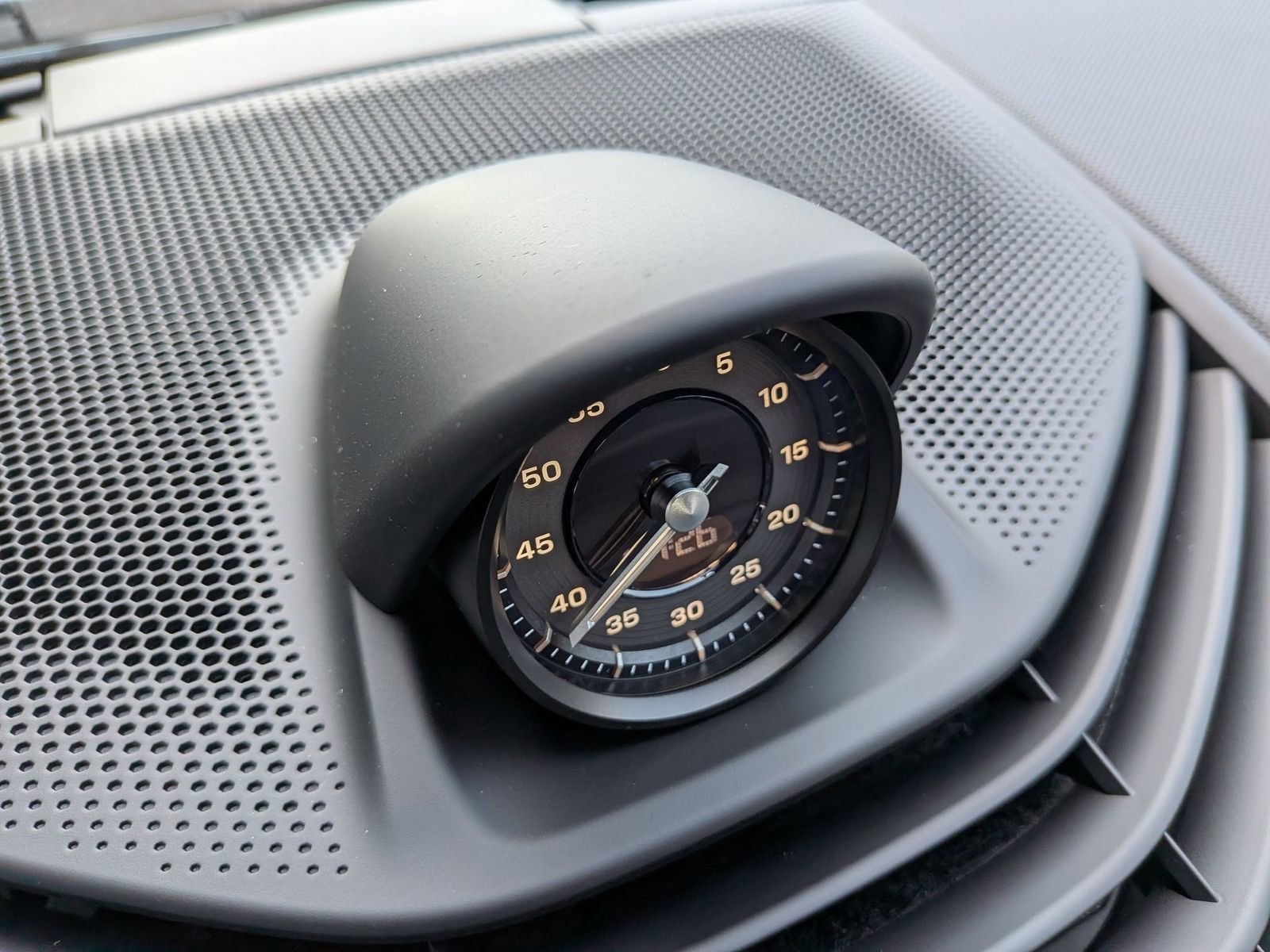 Used 2026 Porsche Taycan image 21