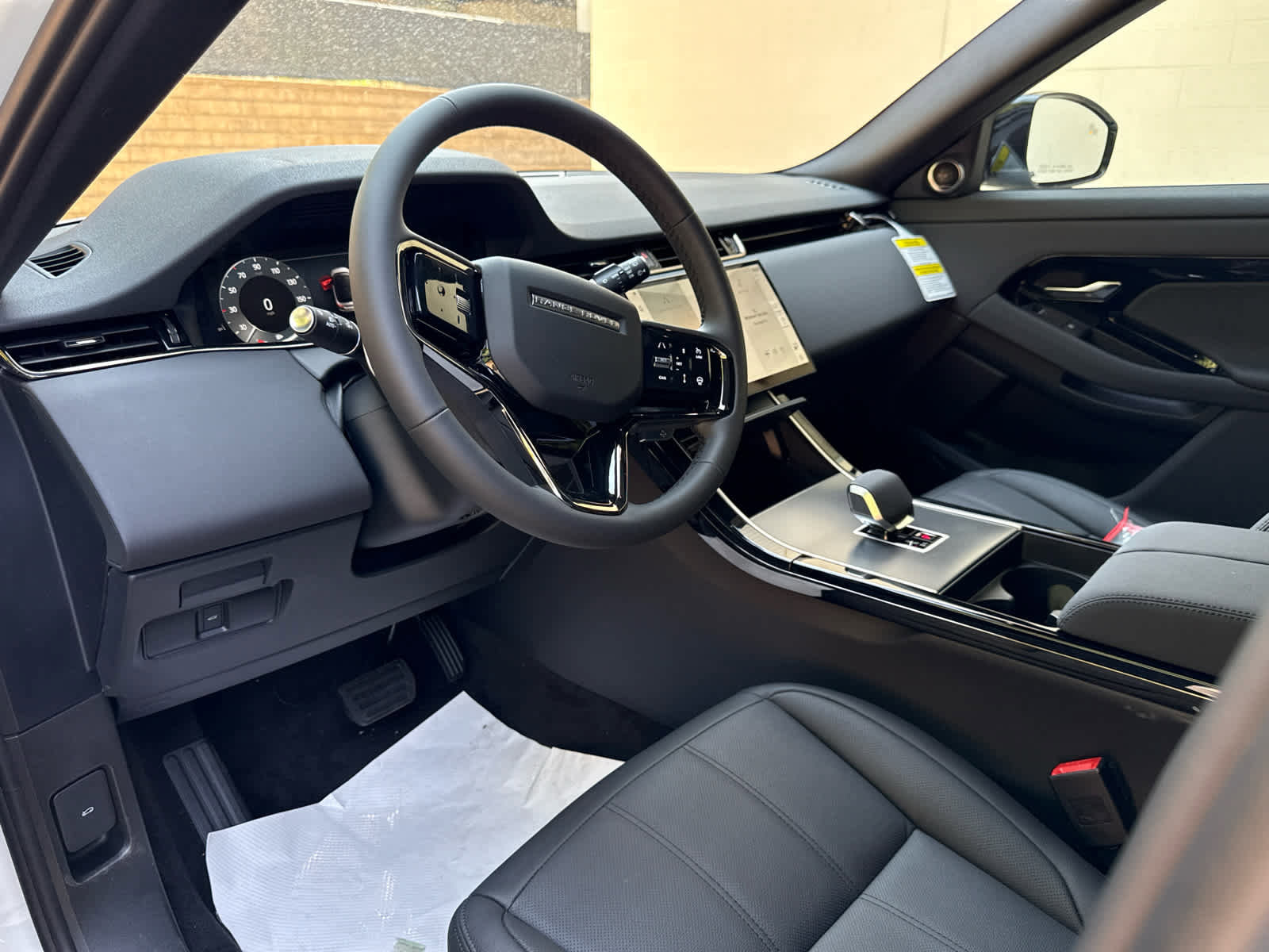 New 2026 Land Rover Range Rover Evoque S image 12