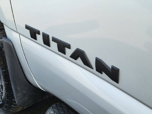 Used 2017 Nissan Titan SV AWD/4WD image 29