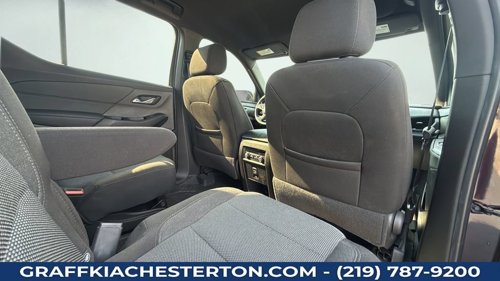 Used 2023 Chevrolet Traverse LT FWD image 34