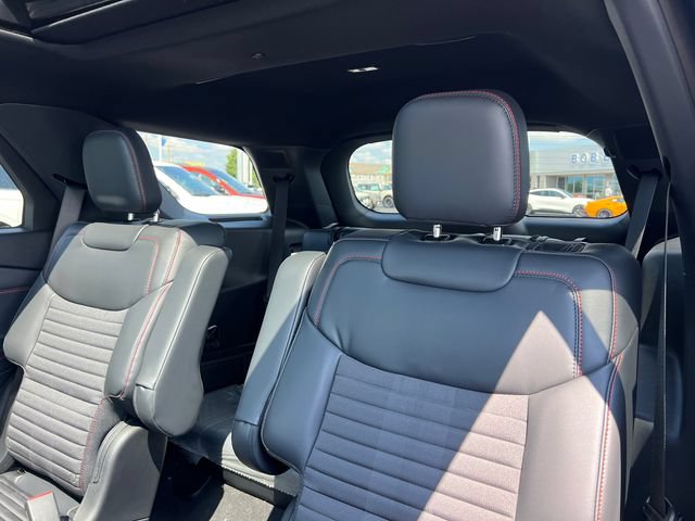 New 2026 Ford Explorer ST-Line w/ ST-Line Street Pack AWD/4WD image 23