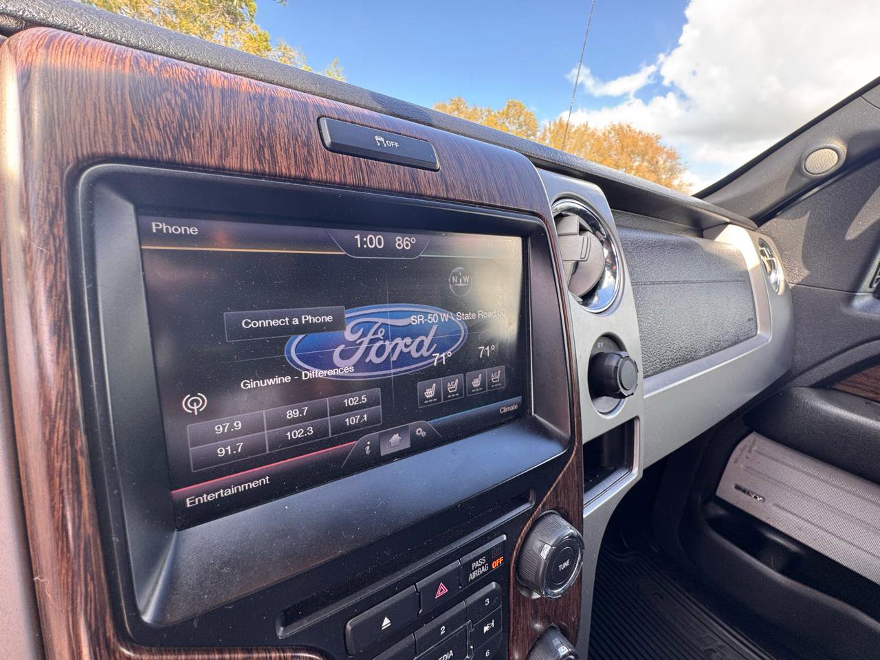 Used 2013 Ford F150 Lariat w/ Luxury Equipment Group AWD/4WD image 31