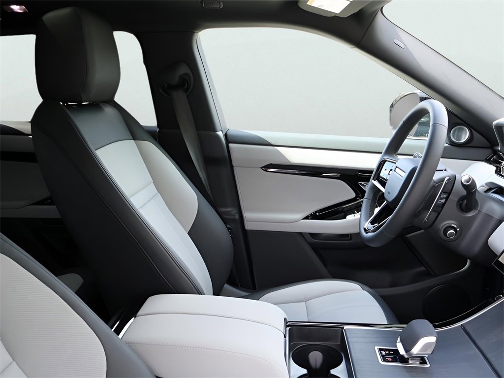 New 2026 Land Rover Range Rover Evoque Dynamic SE image 9