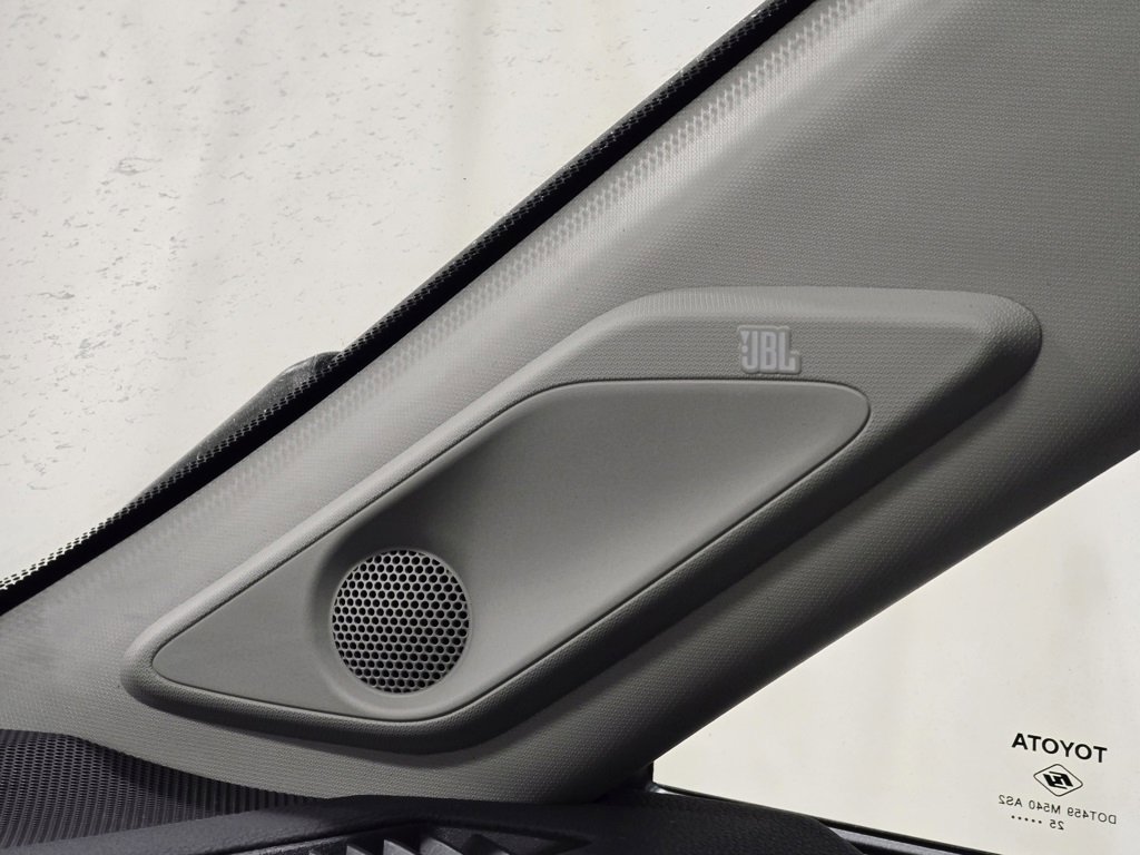 New 2025 Toyota RAV4 Limited image 10