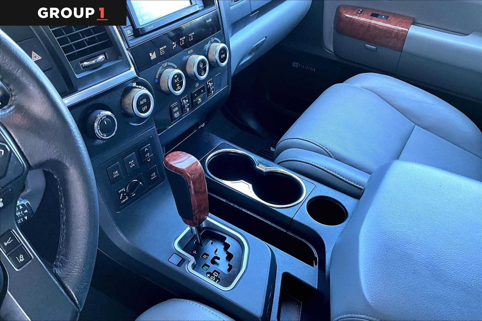 Certified 2019 Toyota Sequoia Platinum AWD/4WD image 17